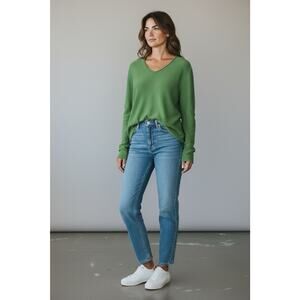 Talbots Grass Green V-neck Lightweight Tight Knit Cotton Sweater Size Medium